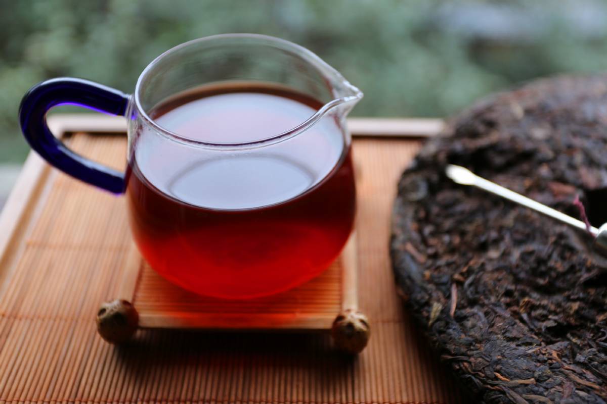 每天一杯普洱茶,是夏季的明智选择